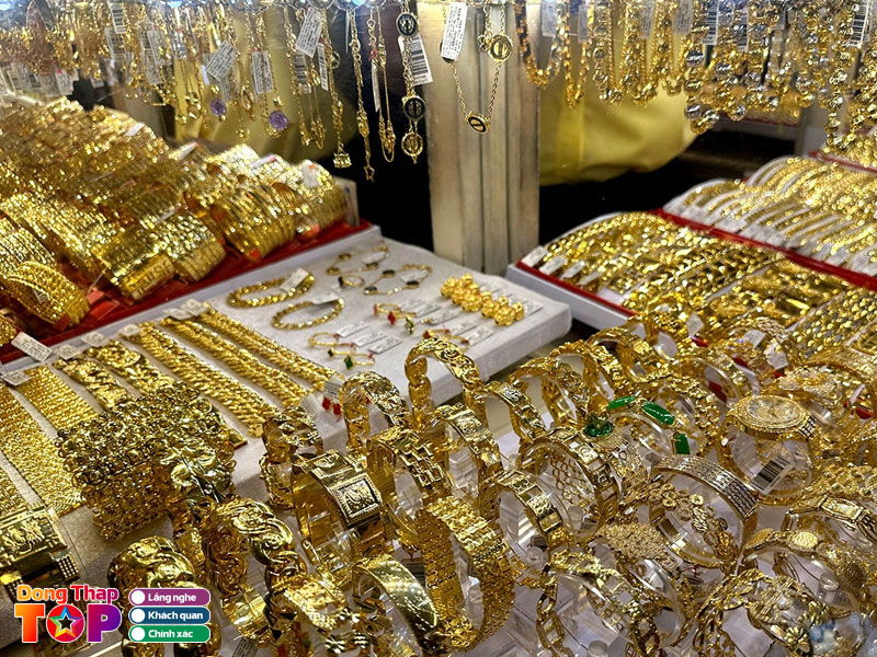 Luu-y-khi-mua-trang-suc-vang-de-luon-ben-dep-dongthaptoplist