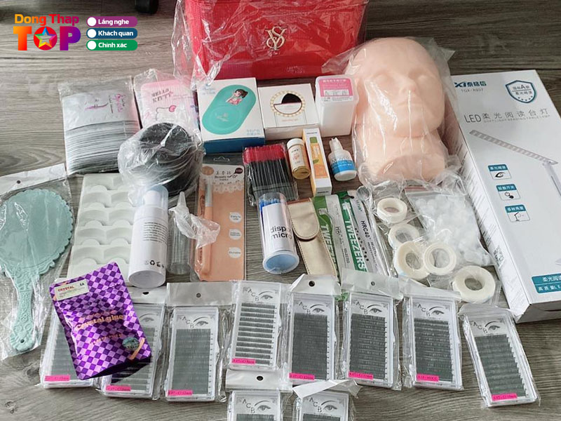 Meo-chon-phu-kien-nail-vua-trend-vua-an-toan-dongthaptoplist