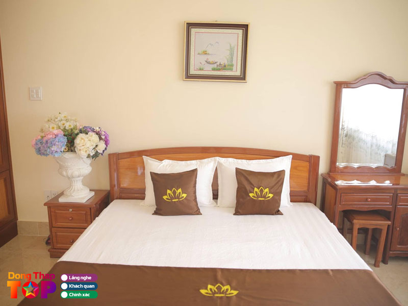 Khach-san-huong-sen-dongthaptoplist