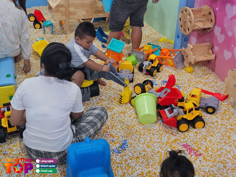 Khu-vui-choi-tre-em-do-re-mon-3-dongthaptoplist