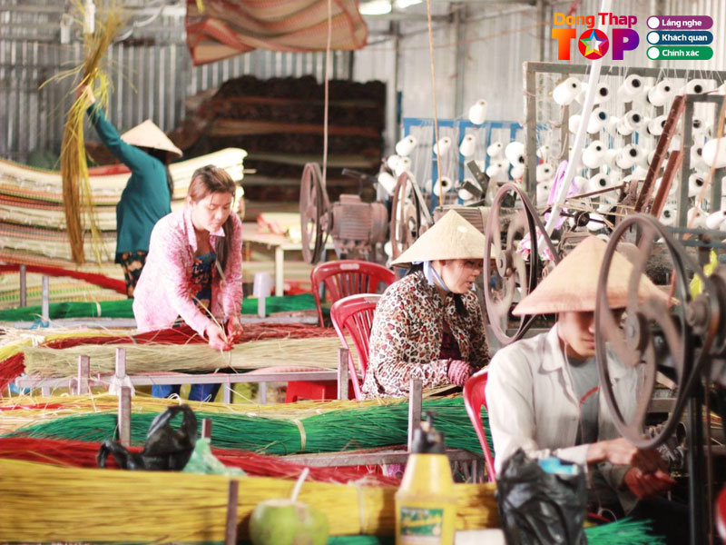 Lang-nghe-det-chieu-cho-chieu-dinh-yen-dongthaptoplist