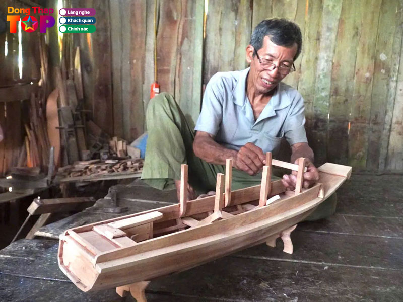 Lang-nghe-dong-ghe-xuong-ba-dai-dongthaptoplist