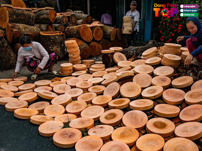 Lang-nghe-lam-thot-go-dinh-an-dongthaptoplist