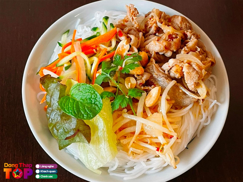 Tieu-chi-chon-quan-an-sang-ngon-dongthaptoplist