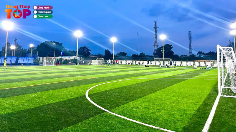 Top-10-san-bong-da-o-dong-thap-rong-rai-chat-luong-tot-dongthaptoplist