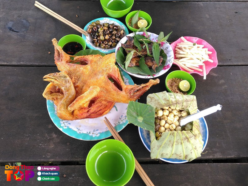Am-thuc-dac-san-tai-khu-du-lich-dong-sen-thap-muoi-dongthaptoplist
