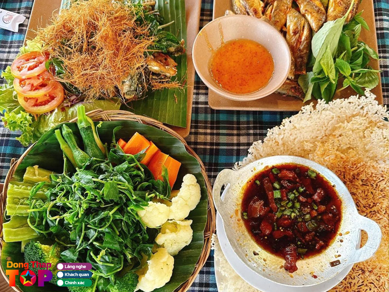 Am-thuc-tai-khu-du-lich-sinh-thai-my-phuoc-thanh-dongthaptoplist