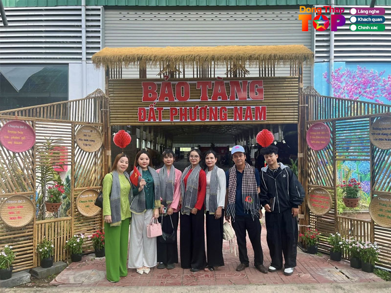 He-thong-bao-tang-va-khong-gian-tai-hien-lang-que-nam-bo-dongthaptoplist