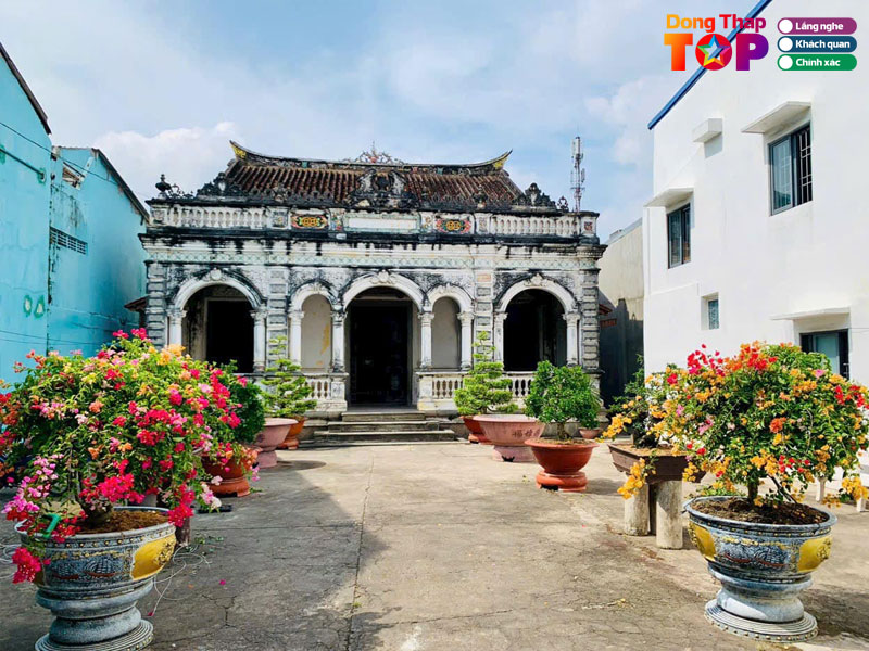 Nha-co-huynh-thuy-le-dongthaptoplist