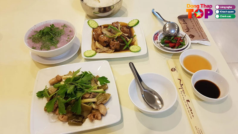Thuong-thuc-am-thuc-viet-truyen-thong-tai-nha-hang-ngoc-lan-dongthaptoplist