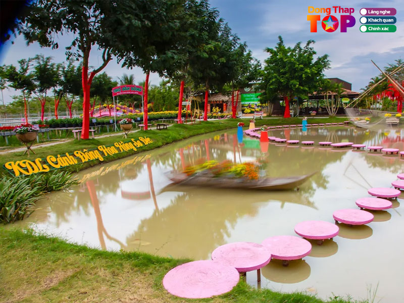Trai-nghiem-hap-dan-tai-canh-dong-hoa-hong-sa-dec-2-dongthaptoplist
