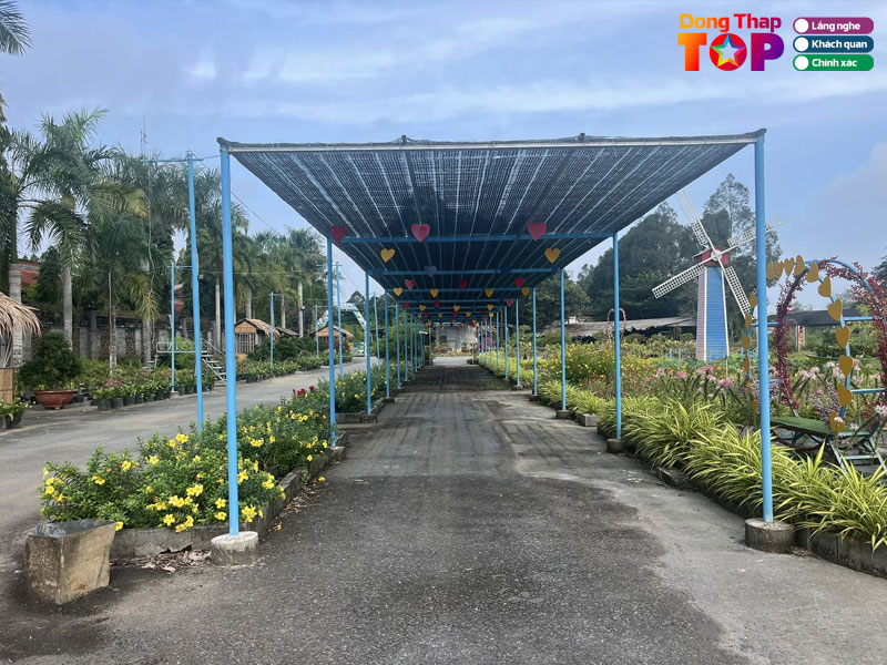 Trai-nghiem-van-hoa-va-hoat-dong-du-lich-tai-phuong-nam-dongthaptoplist