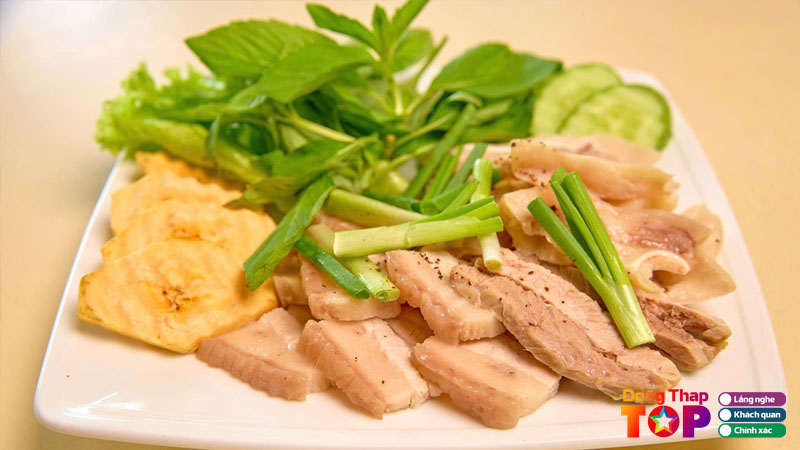 Vi-sao-nen-chon-cong-ty-tnhh-dich-vu-nha-hang-ngoc-lan-nha-hang-ngoc-lan-2-dongthaptoplist