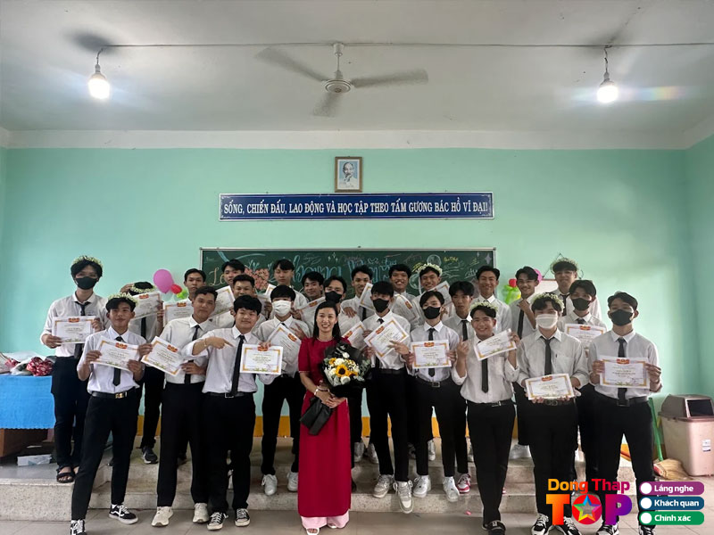 Truong-thpt-long-khanh-a-dongthaptoplist