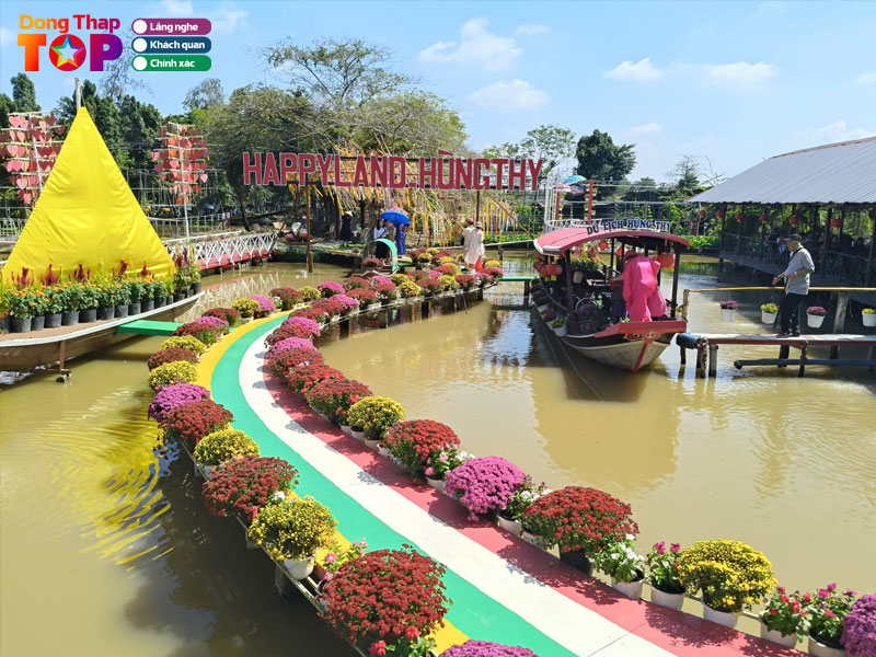 Check-in-cuc-chat-voi-vuon-hoa-ruc-ro-sac-mau-o-happy-land-hung-thy-1-dongthaptoplist